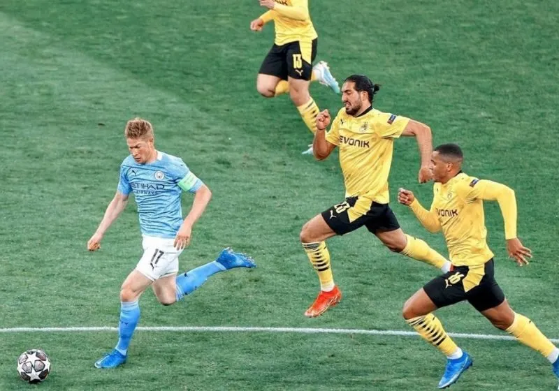 kevin-de-bruyne-thuan-chan-nao-2