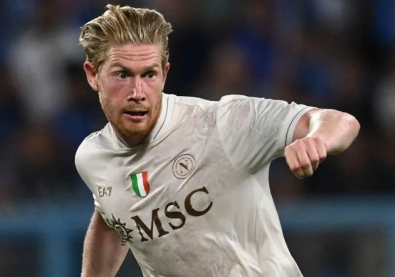 De Bruyne ghi bàn trong trận ra quân từ cú sút phạt ấn tượng