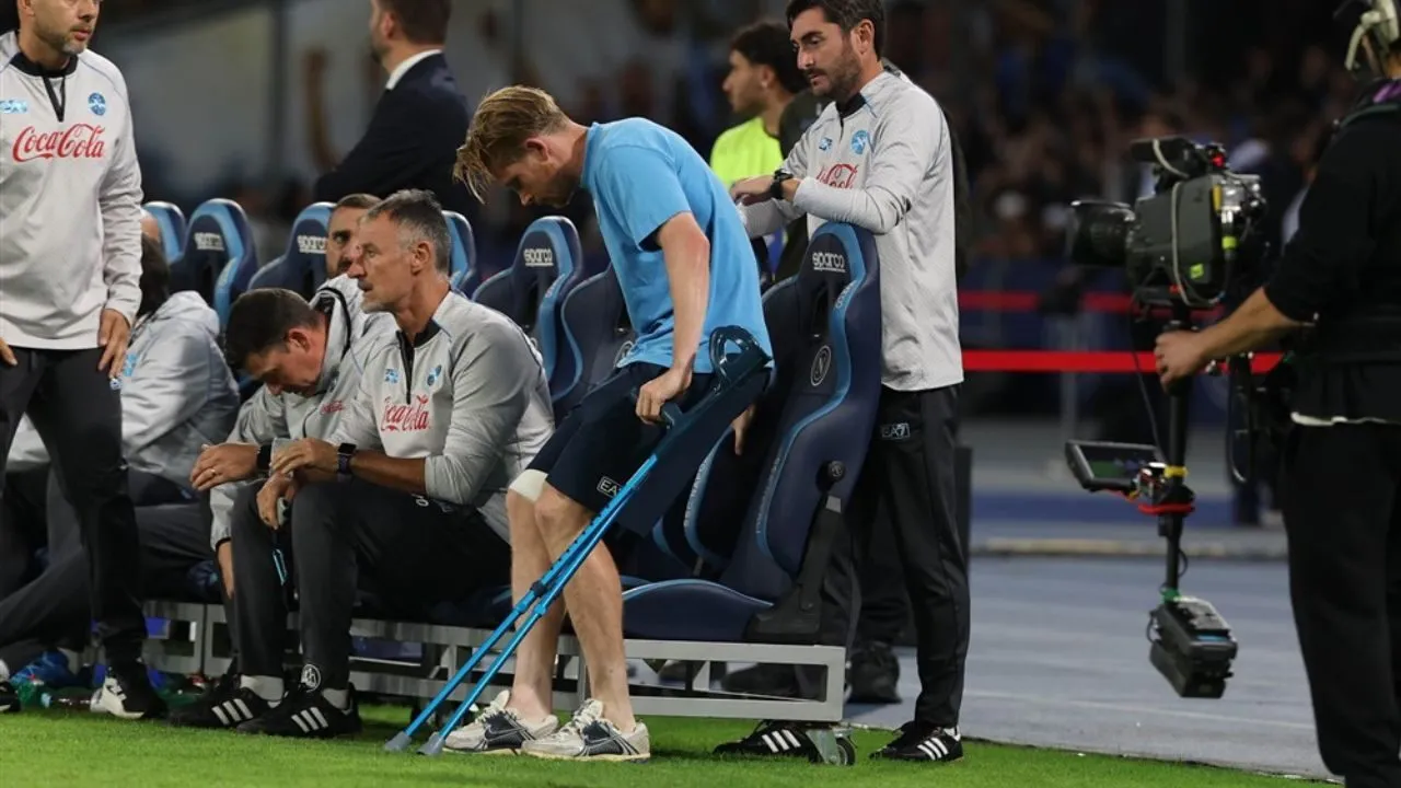 De Bruyne ghi bàn rồi lập tức chấn thương